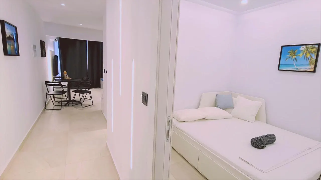 شقة أيا نابا Stay Mezarina Luxury Apts قبرص