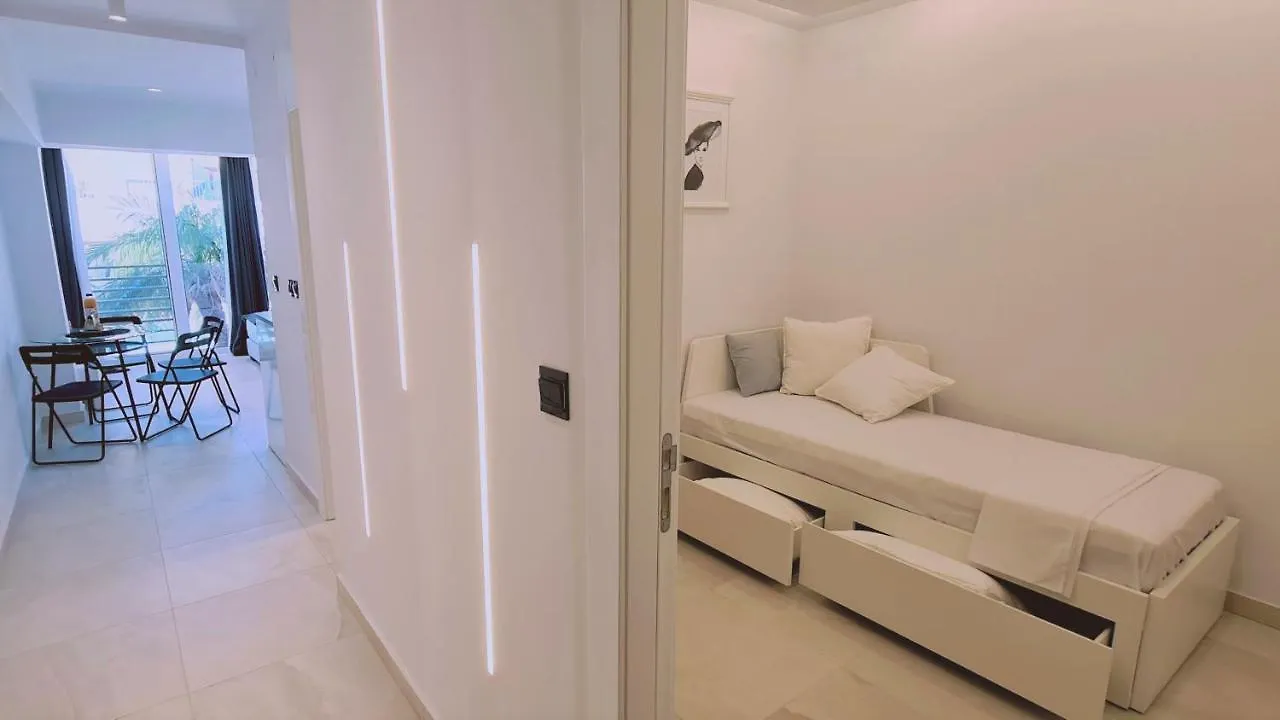 أيا نابا Stay Mezarina Luxury Apts أيا نابا